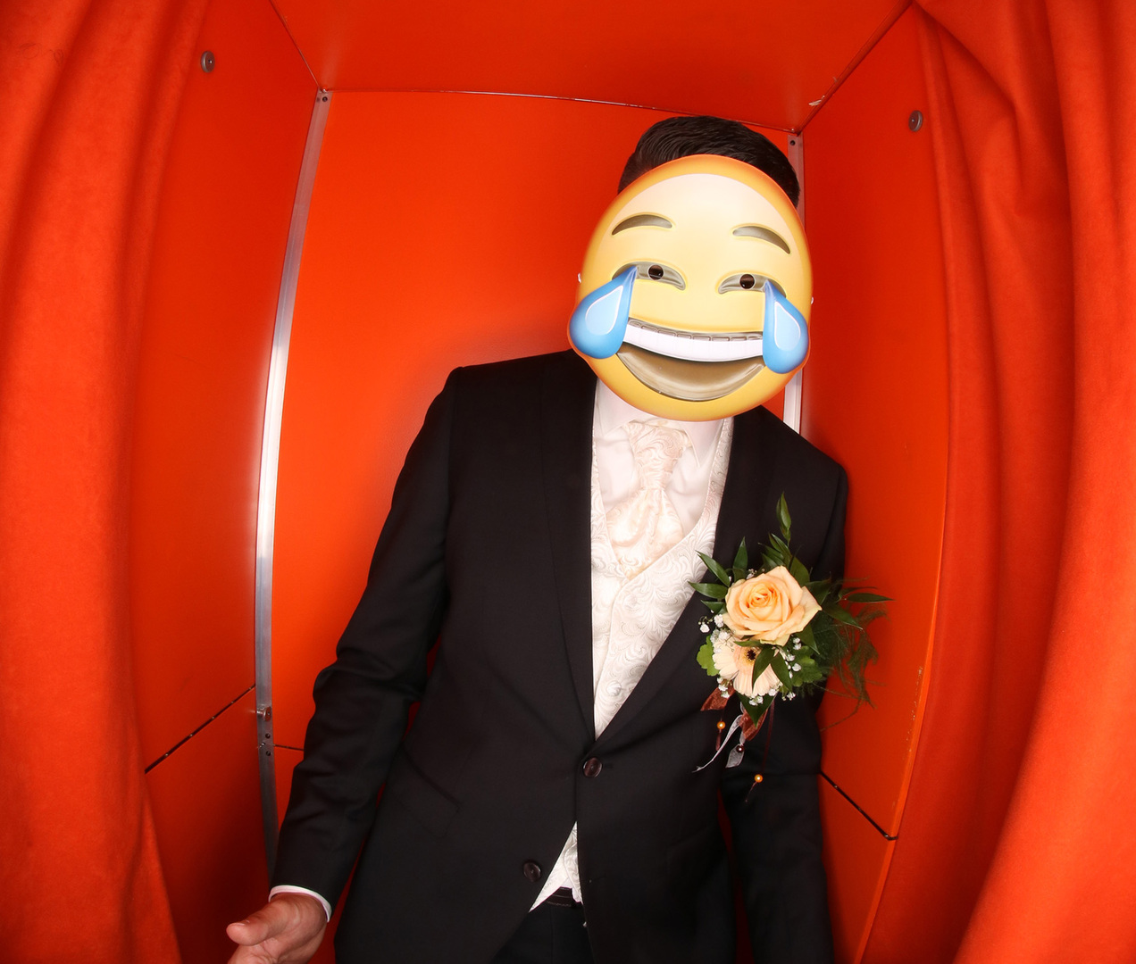 00015