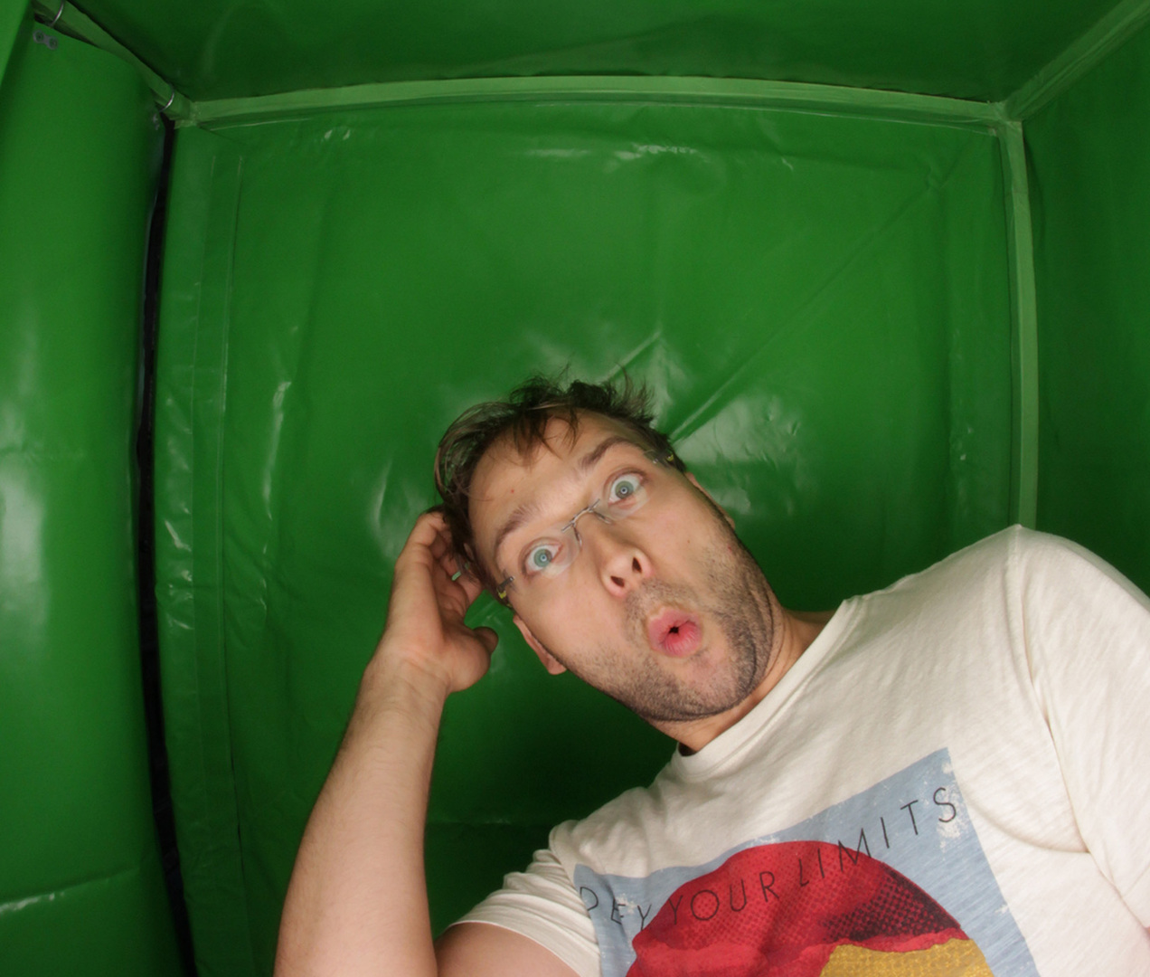 Greenscreen1-00